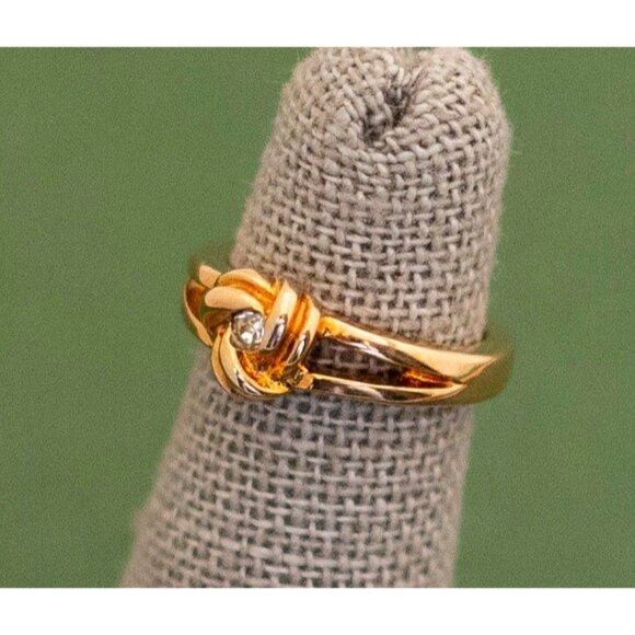 Vintage Minimalist Gold Tone Knot Ring Size 2 3/4 by Avon K1 - Picture 2 of 3
